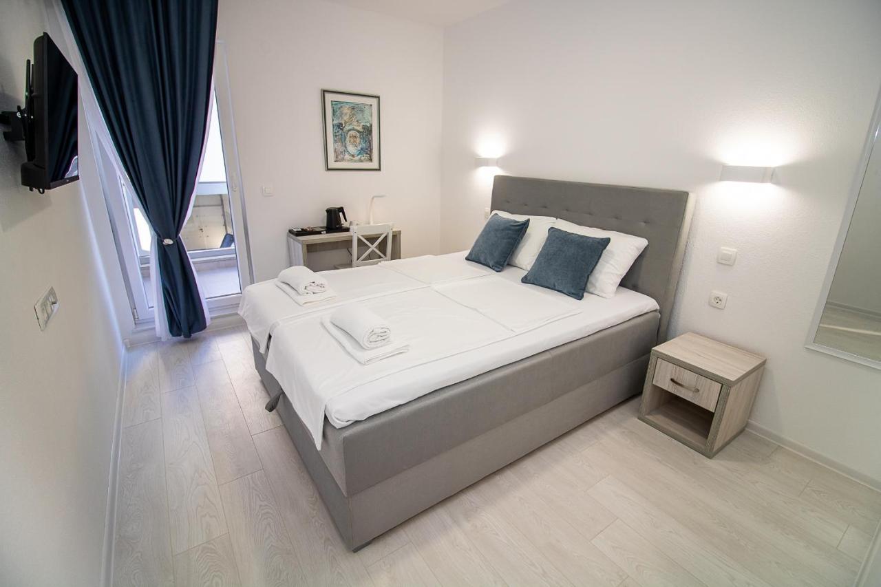 מוסטר Villa Sonata מראה חיצוני תמונה